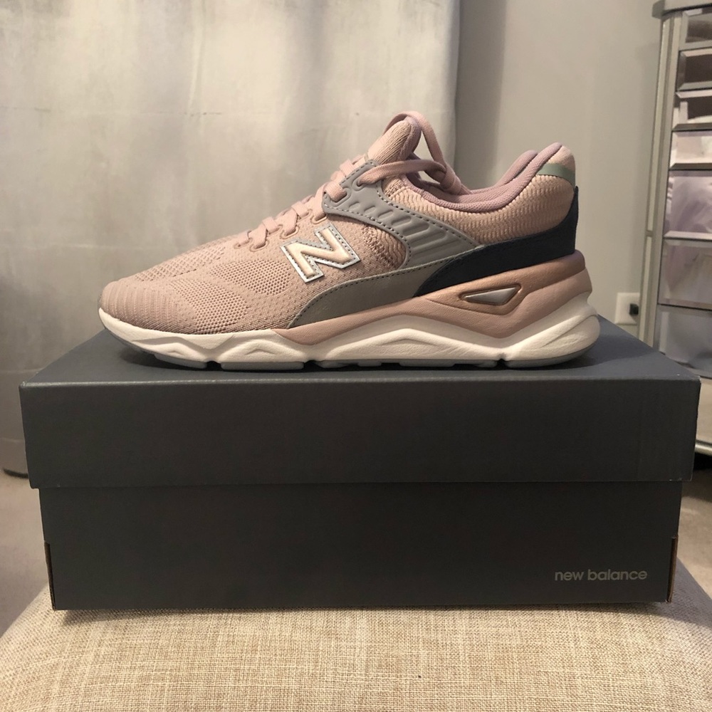 New Balance Women’s X-90 sz 8.5